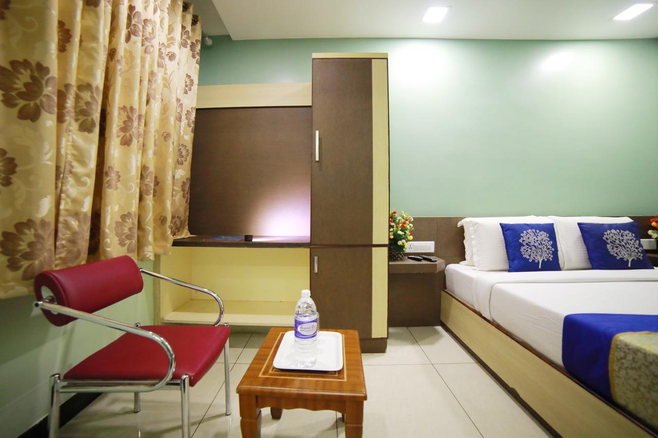 Oyo 8588 Rainbow Inn Munnar Ngoại thất bức ảnh